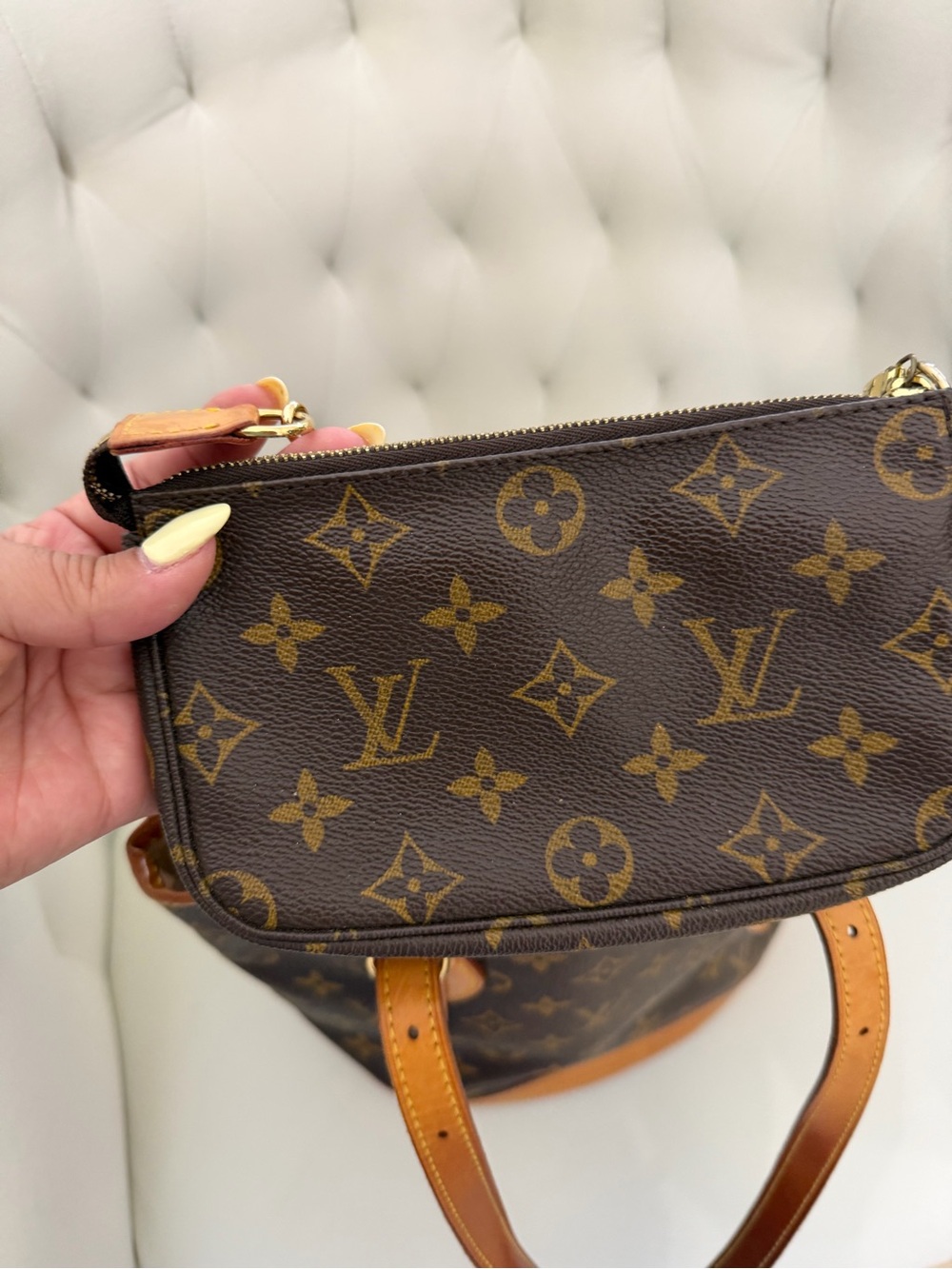 Louis Vuitton Brown Monogram Canvas Bucket Shoulder Bag with Tan Leather Trim - Picture 9 of 15